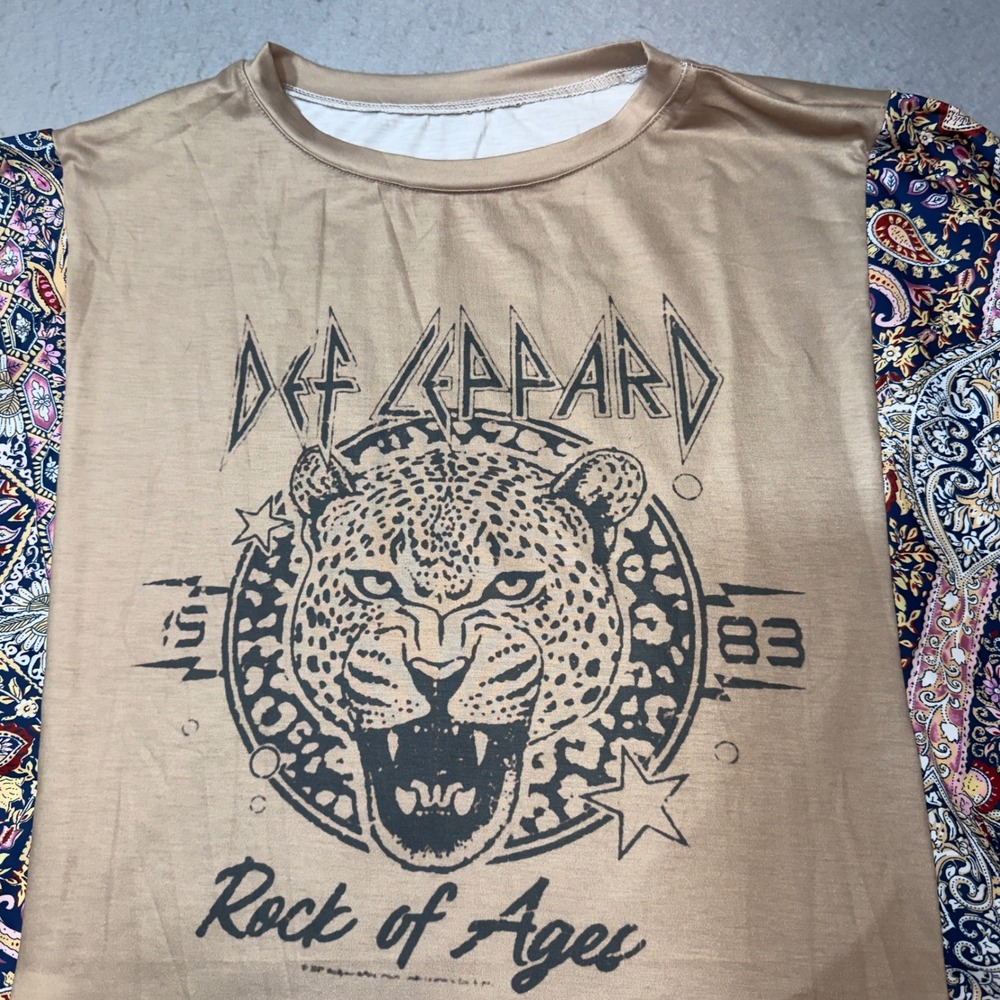 Def‎ Leppard Rock of Ages Graphic Tee Paisley Bell Sleeve Tan 2XL